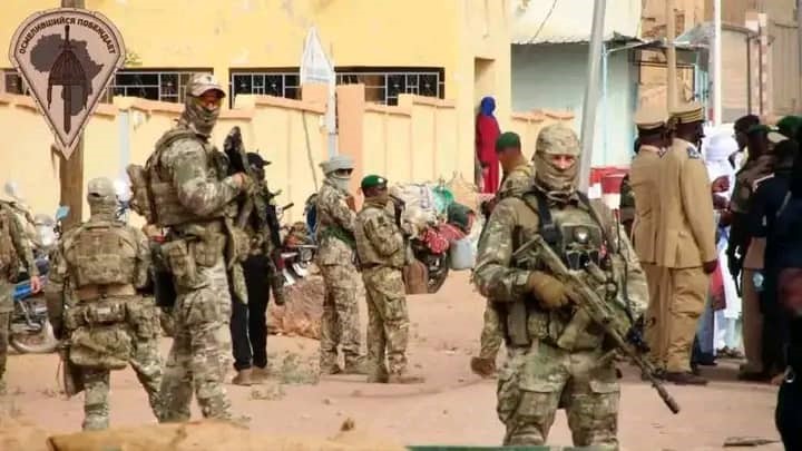 Mali : l'armée malienne et Africa Corps reprennent Anéfis, le FLA évoque un repli stratégique