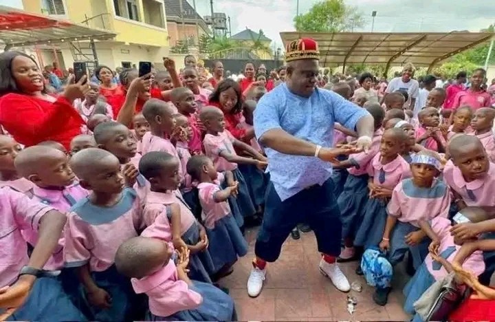 Nigeria : le gouvernement veut instaurer 12 années de scolarité de base sans interruption