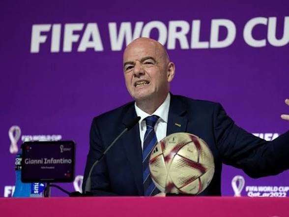 Football : l’UEFA demande le départ de Gianni Infantino
