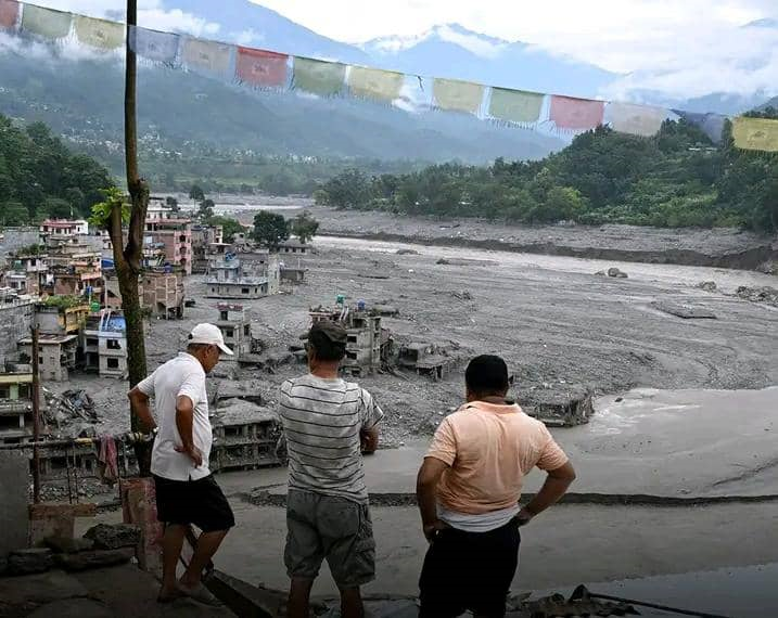 Népal : le bilan des inondations s’alourdit à 903 morts et 4 247 disparus