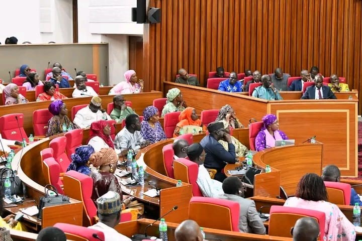Déclaration de patrimoine au Sénégal : L’Assemblée nationale  adopte la loi n°33/2026 portant modification de l’article 37 de la Constitution
