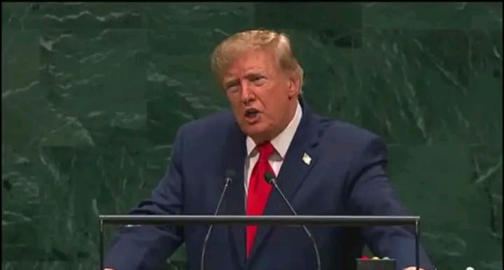 États-Unis : Trump veut remplacer l’IA par la « Super Intelligence »