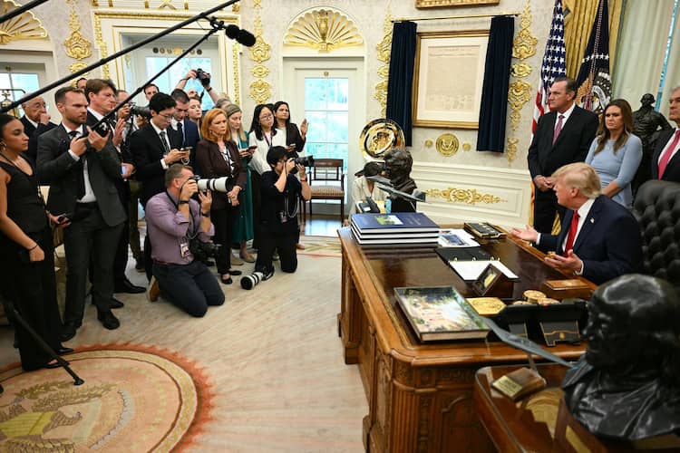 Etats-Unis : CNN, MS NOW et Politico retrouvent la Maison-Blanche