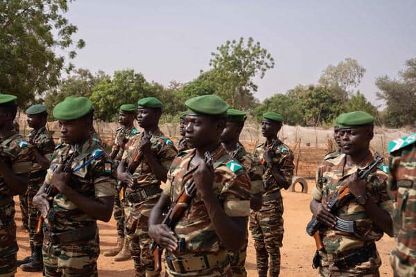Niger : Tiani remanie la hiérarchie militaire après la mutinerie