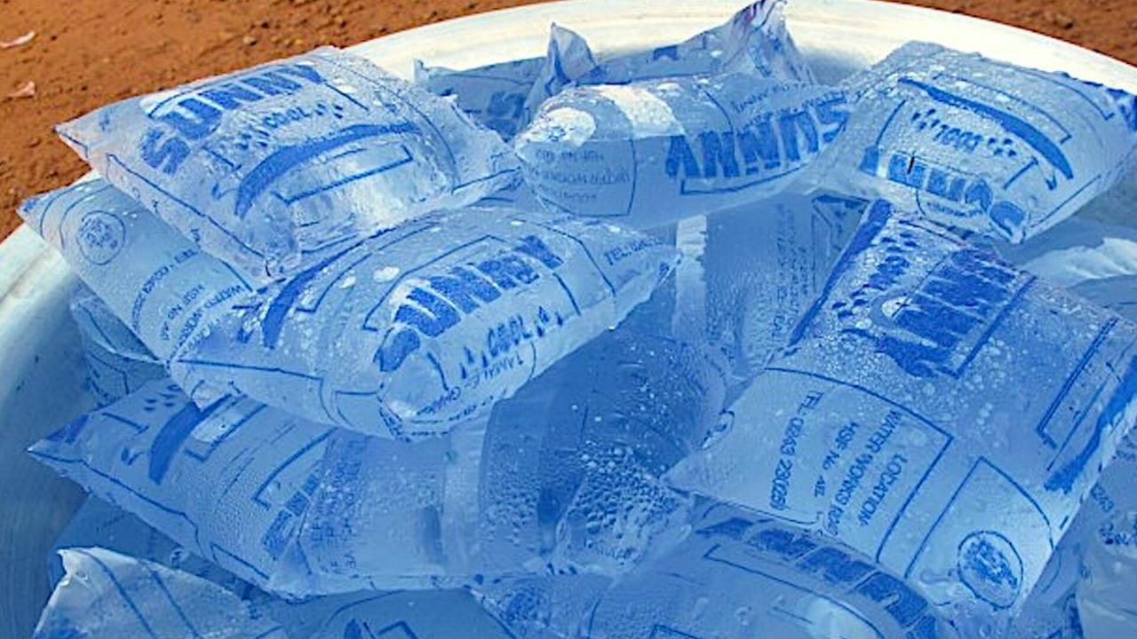 Alerte sur la qualité du "pure water": Quand la limpidité de l'eau trompe